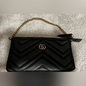 Gucci clutch used three times. Perfect condition